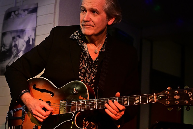 Bruno Castellucci am Schlagzeug im Jazzpodium De Tor