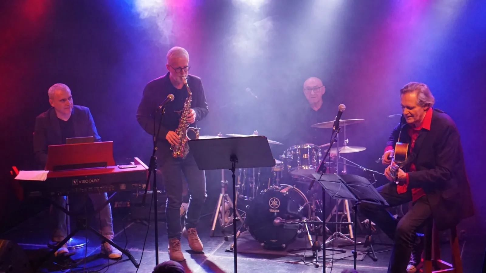 City Nights Organ Quartet live auf der Bühne in La Posterie, Courcelles – Ulli Jünemann, Jean-Yves Jung, Bruno Castellucci, Jeanfrançois Prins