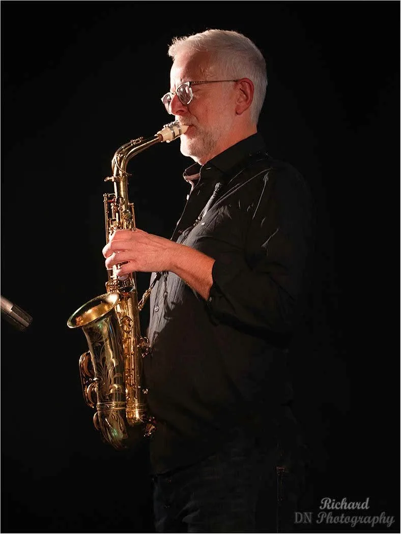Jazzsaxophonist Ulli Jünemann live am Altsaxophon – USA Jazzclub Antwerp