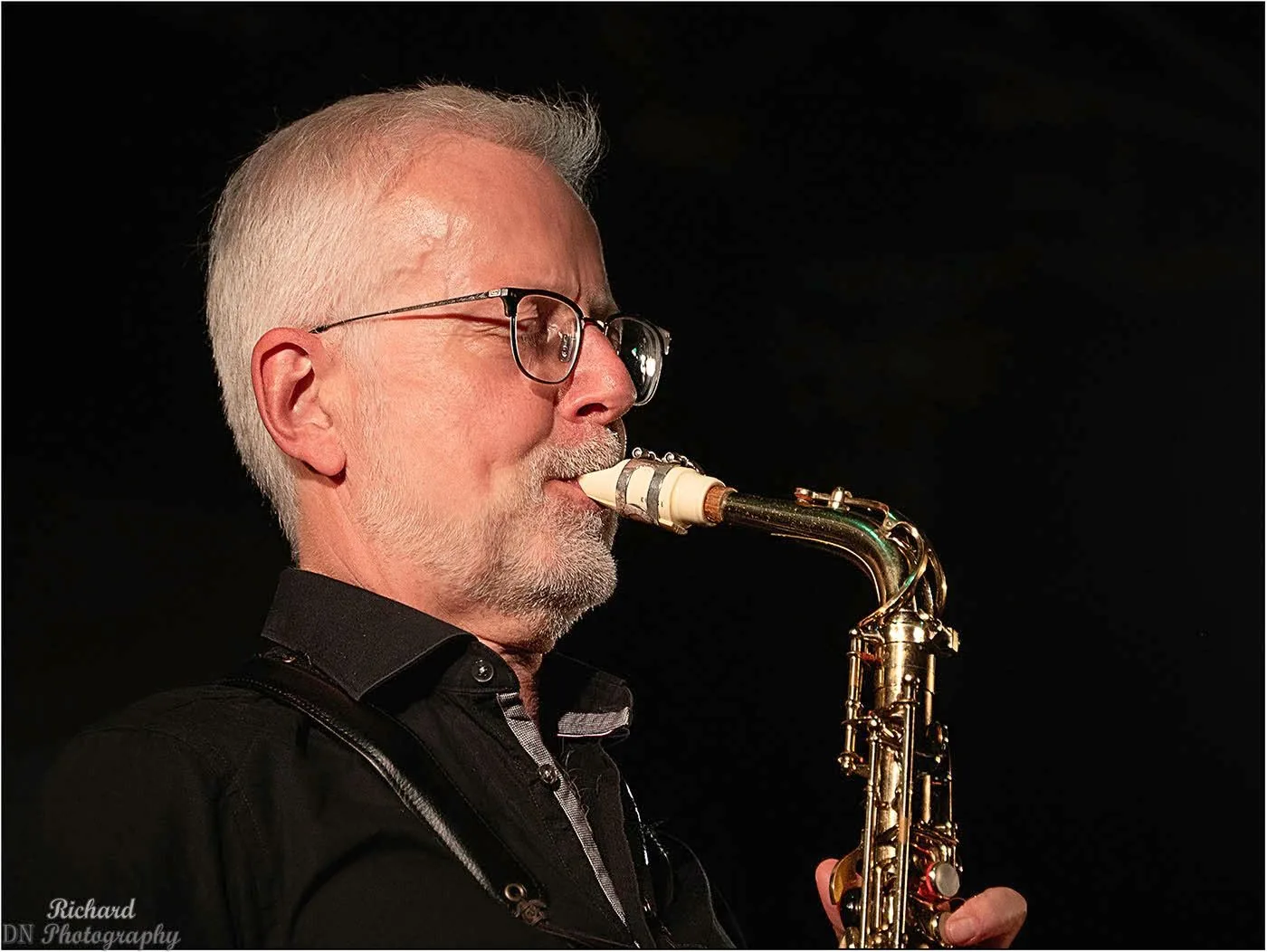 Ulli Jünemann im Porträt am Saxophon – Konzert From Ella to Stevie & Burt Antwerp