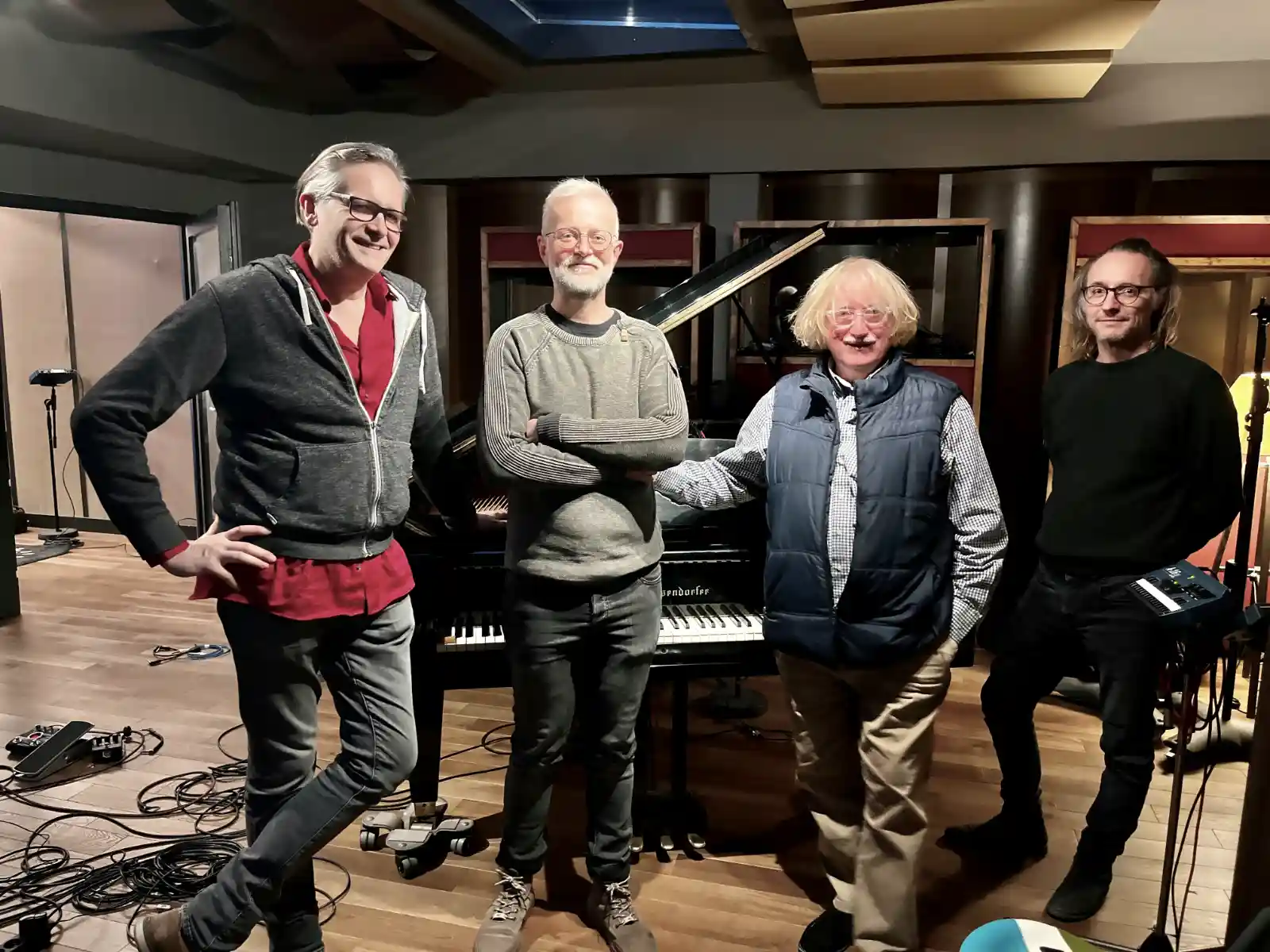 Ulli Jünemann Trio mit Jasper van't Hof und Jeanfrancois Prins für Three for All